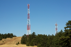 T-Mobile Selling 7,000 Towers